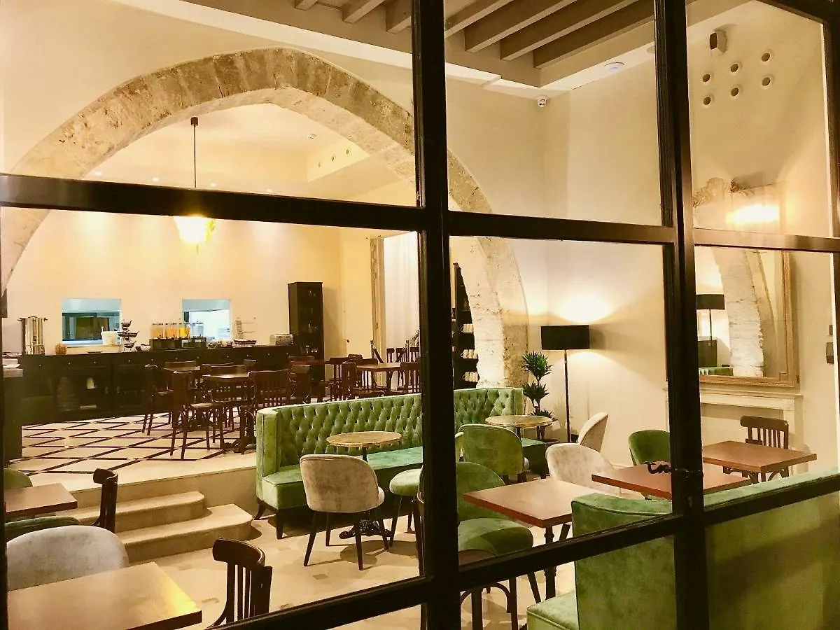 Hotel Basilica Palma de Mallorca 4*,